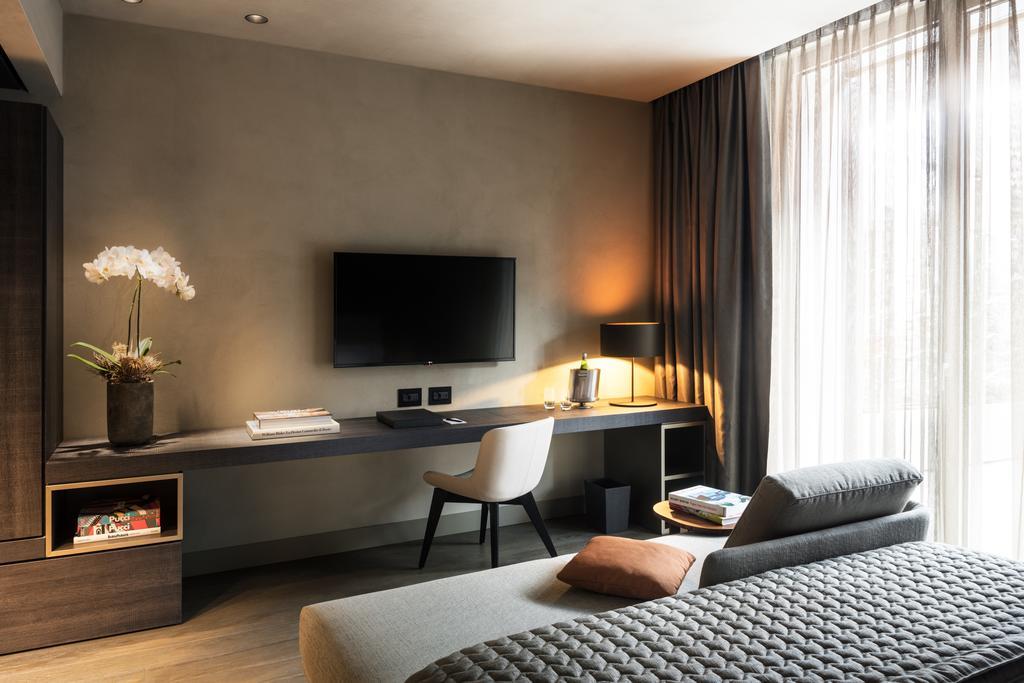 Hotel Viu Milan, A Member Of Design Hotels Exterior photo Deluxe room